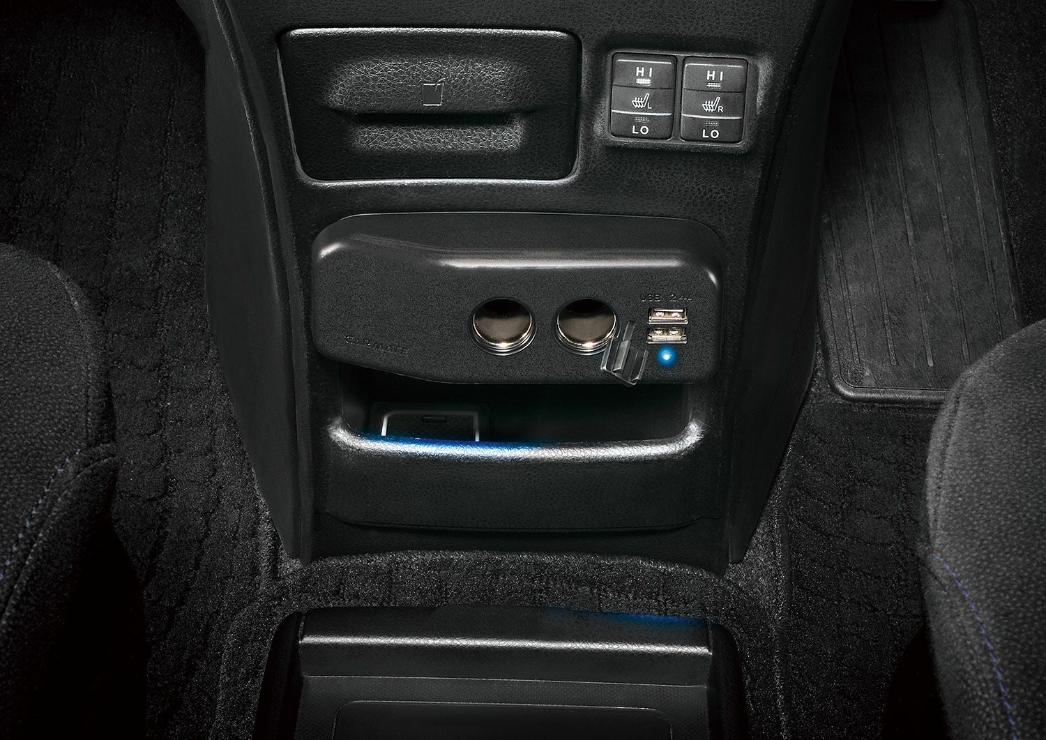 NZ560 増設電源ユニット ノア・ヴォクシー用 ブラック | カーメイト