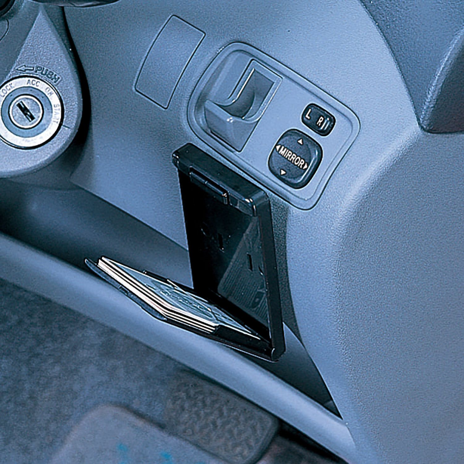 SZ47 カードホルダー | カーメイト 公式オンラインストア本店