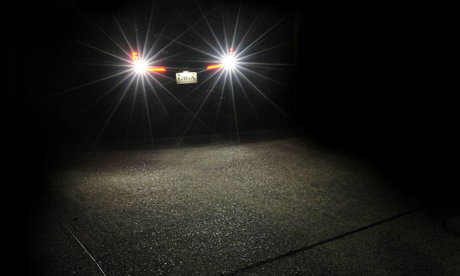 BW349 GIGA LEDバックランプ S1400GS 6000K 1400lm | カーメイト 公式