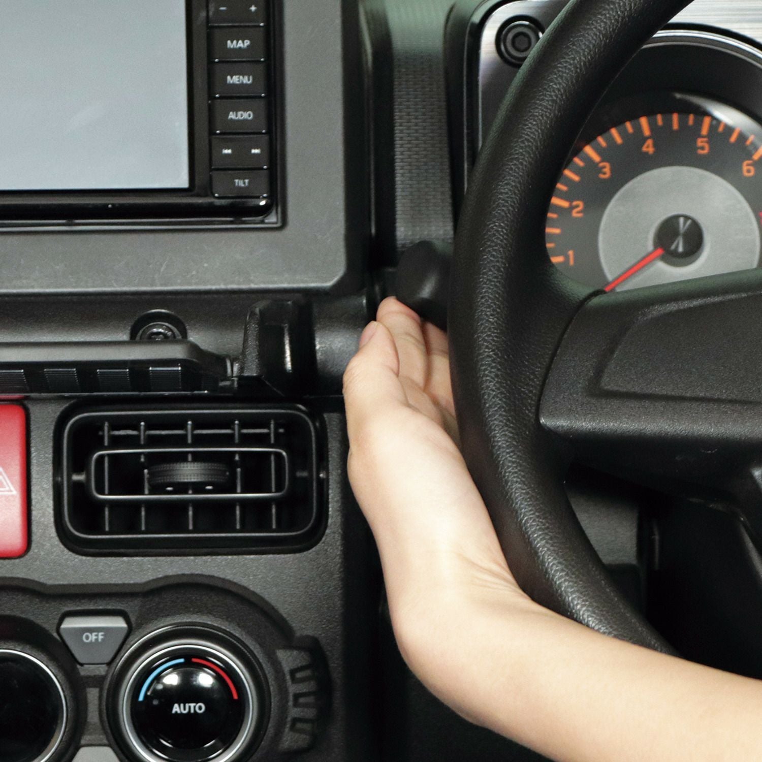 NZ819 ジムニー専用トレー | カーメイト 公式オンラインストア本店