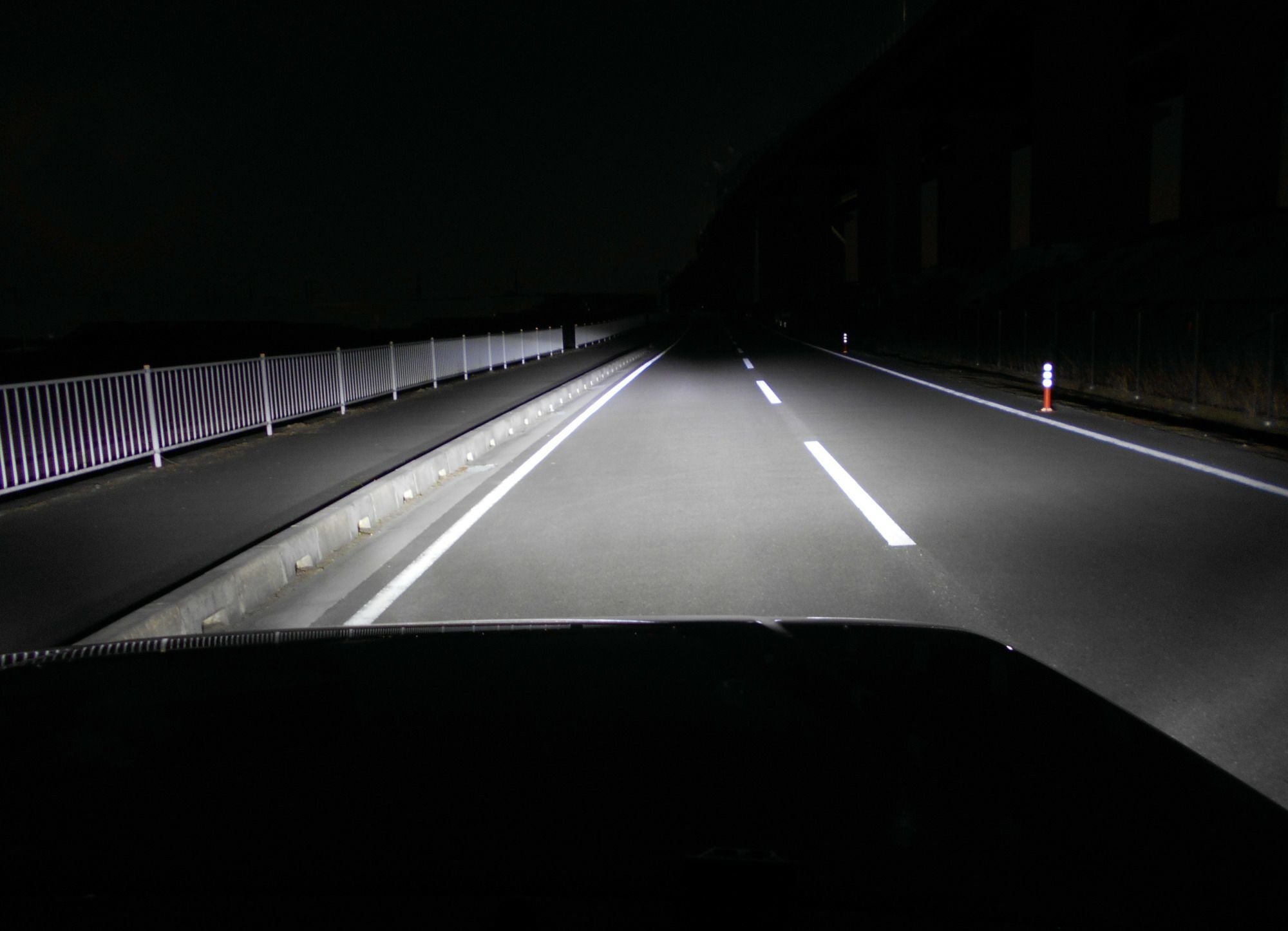 BW573 GIGA LEDヘッド&フォグバルブ C5500 6000K H8/H9/H11/H16