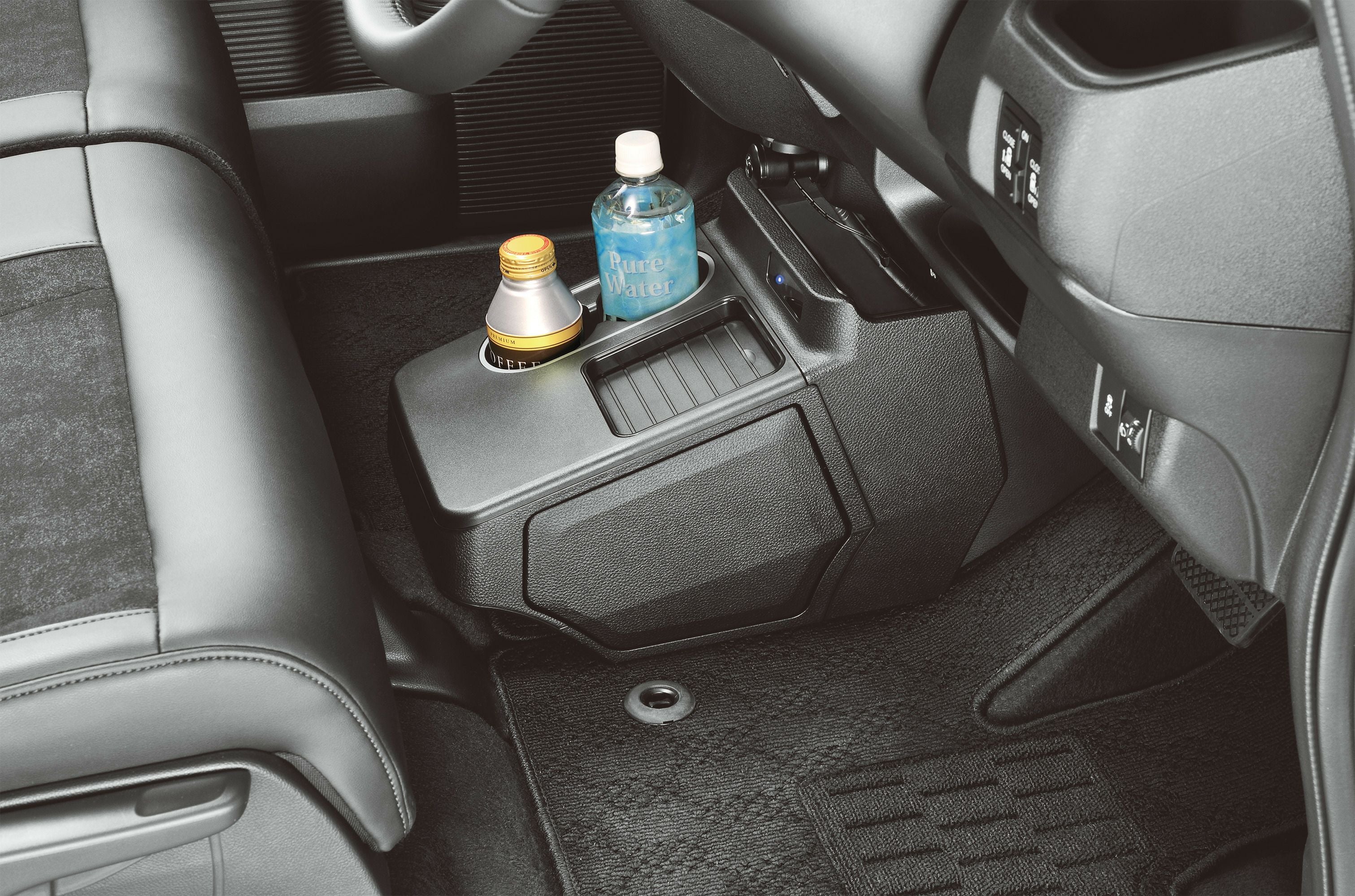 NZ864 N-BOX専用 コンソールボックス | カーメイト 公式オンライン