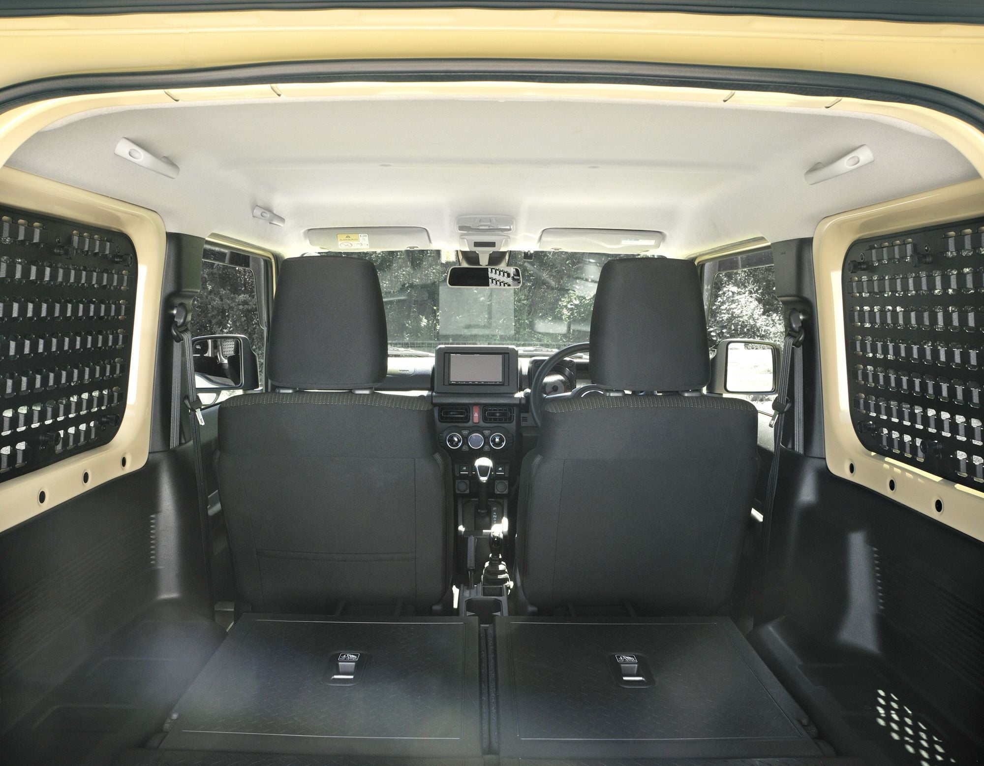 NZ868 ジムニー専用 モールパネル | カーメイト 公式オンラインストア本店