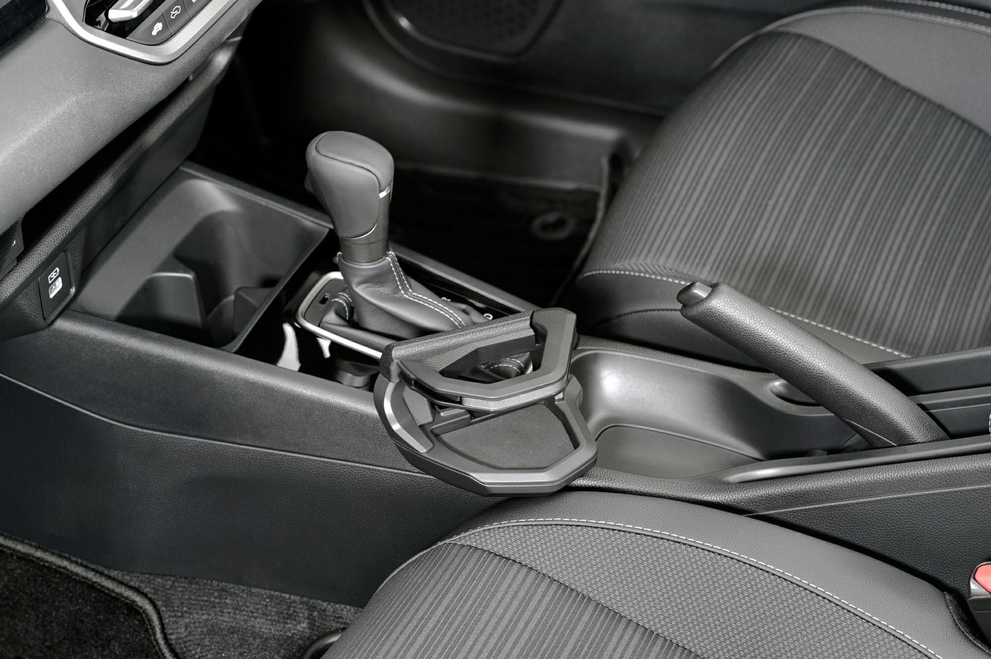 NZ886K WR-V専用 ドリンクホルダー 助手席用 | カーメイト 公式