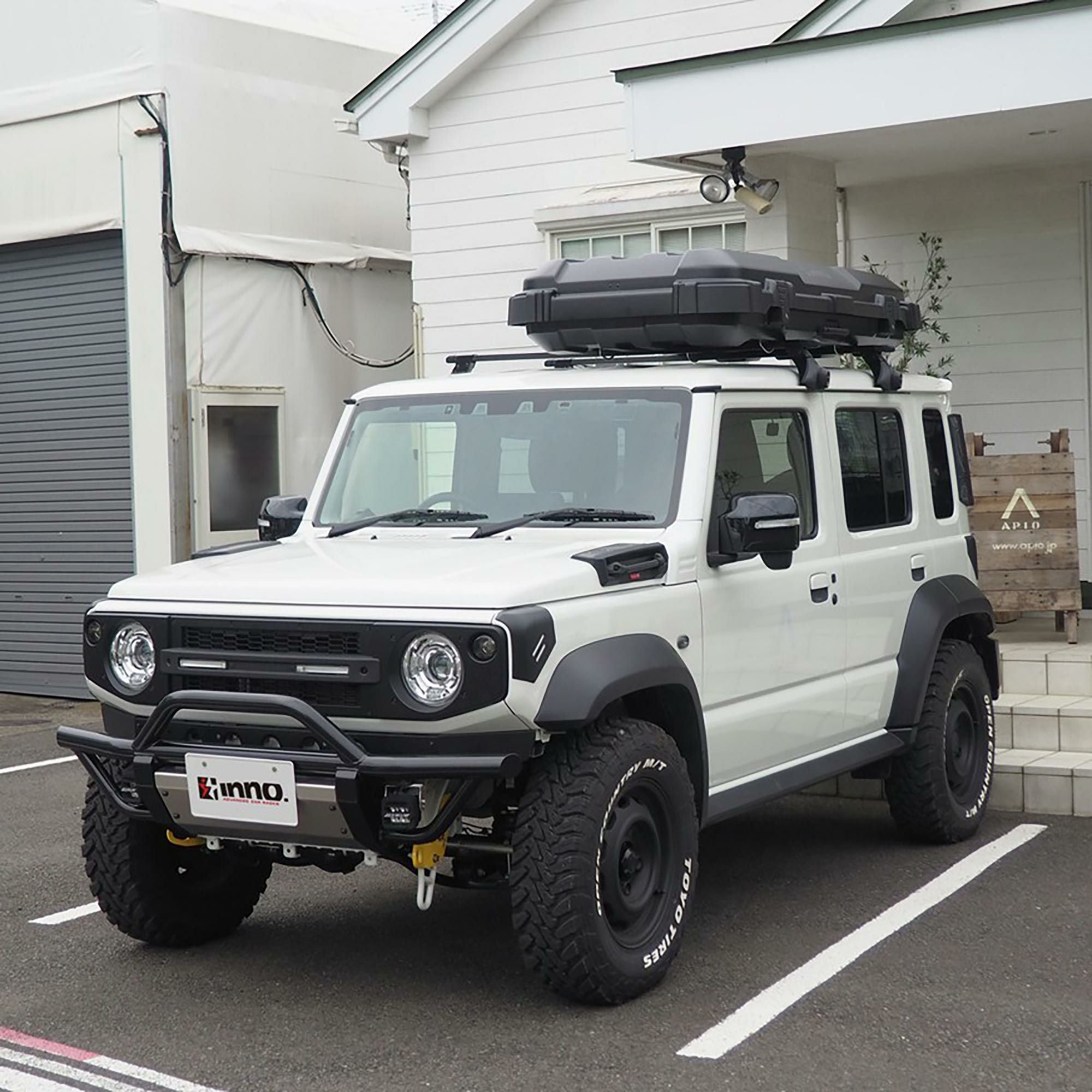 BRQ720MBK イノー ルーフギアケース720 | カーメイト 公式オンライン