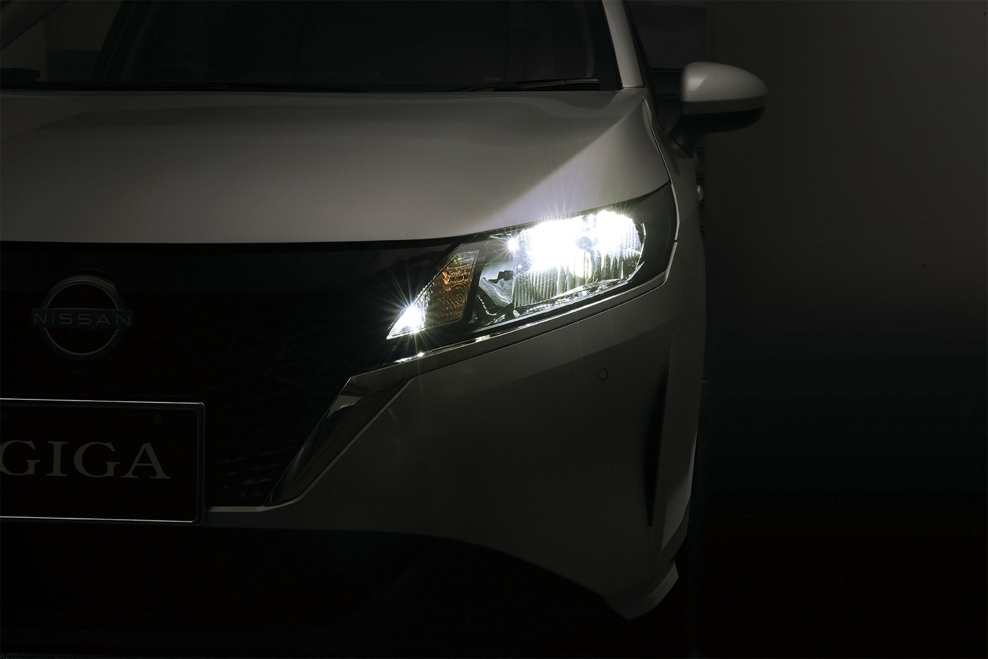 BW591 GIGA LEDヘッドバルブ S8 6000K H4 | カーメイト 公式オンライン