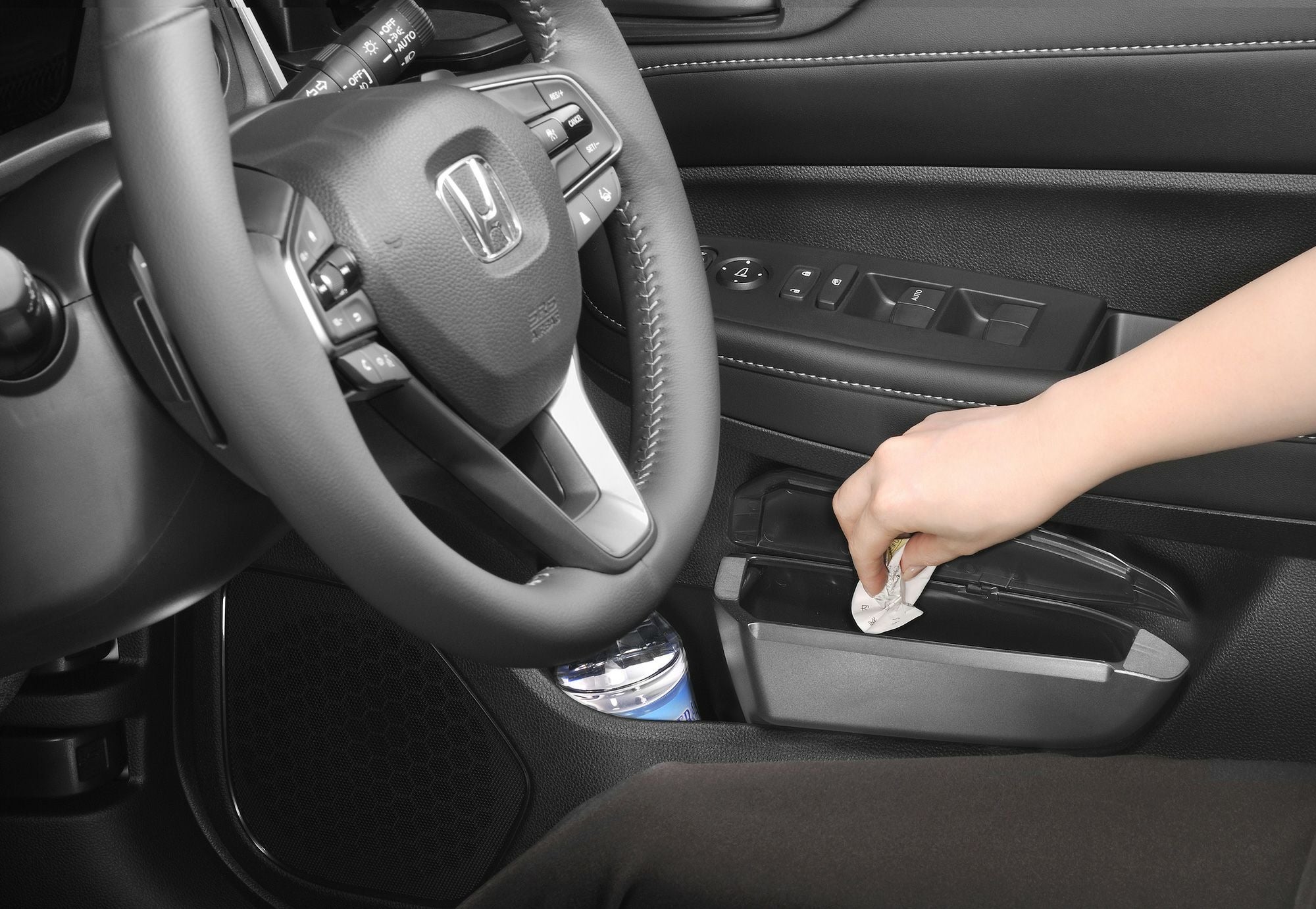 NZ887 WR-V専用 ゴミ箱 運転席用 | カーメイト 公式オンラインストア本店