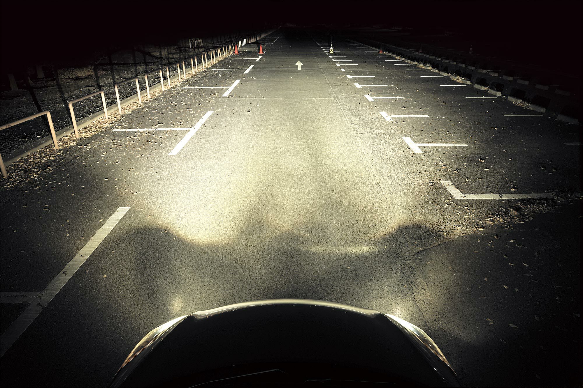 BW905 GIGA LEDヘッドバルブ D10 4500K D2S | カーメイト 公式