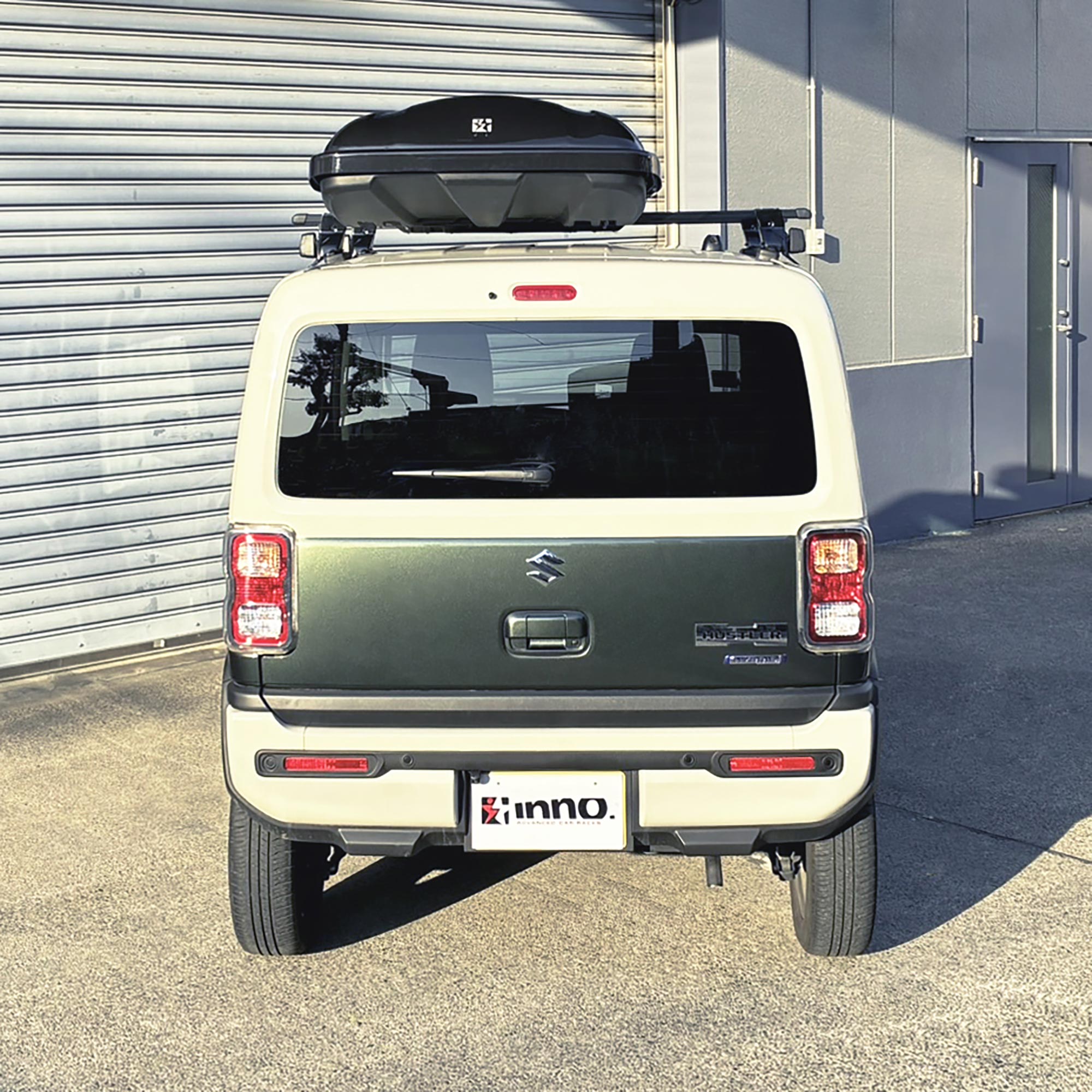 BRQ55E イノールーフボックス55BK | カーメイト 公式オンラインストア本店