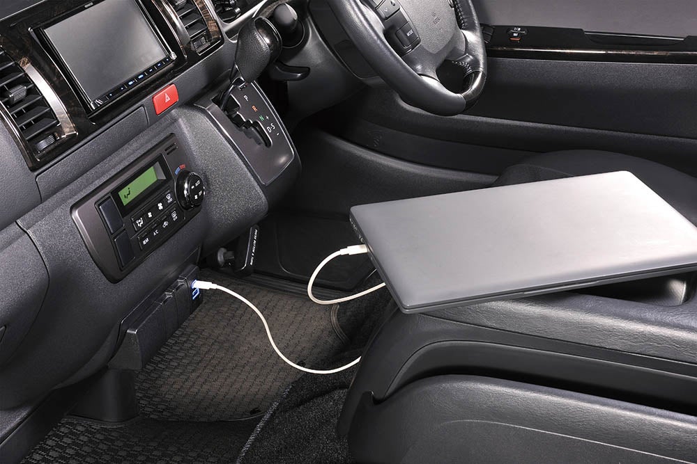 CX505K ハイエース専用 増設電源ユニット PD70W | カーメイト 公式